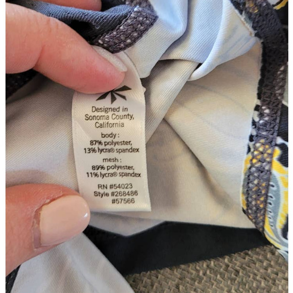 Athleta Paisley Runaway Athletic Top Size Small - Picture 4 of 4